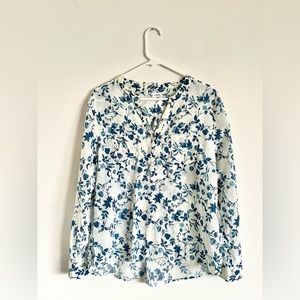 Carve Designs Dylan Gauze Cotton Roll Tab Button Blouse Floral Size Medium